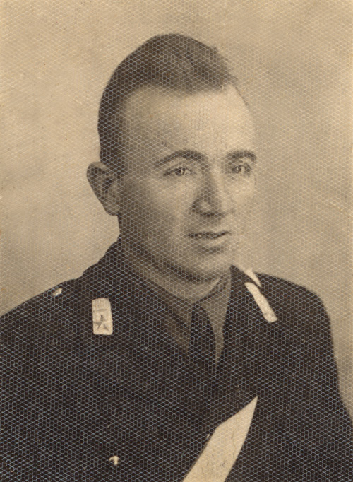 Eugenio Rossi in uniforme da carabiniere aggiunto, 1943